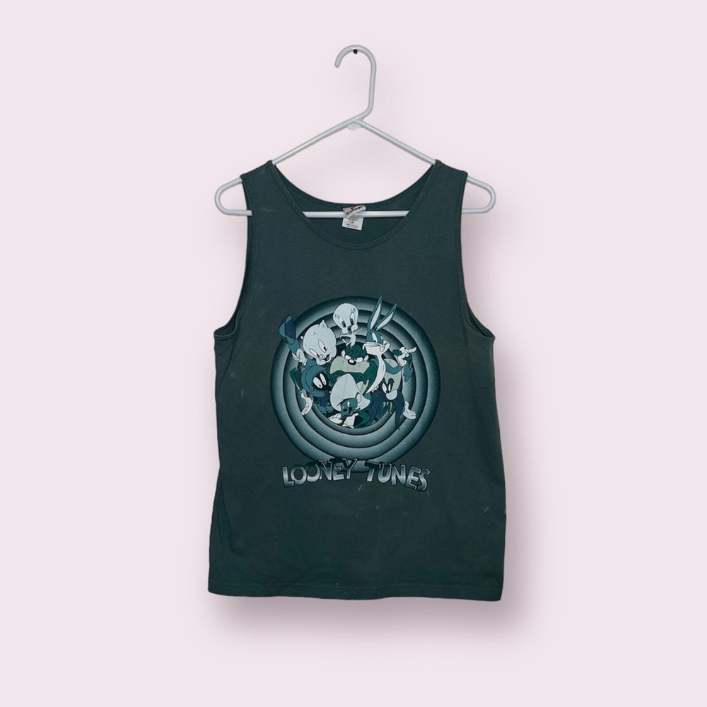 LAST CHANCE Vintage 1999 M Looney Tunes Six Flags Tank Top